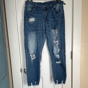 Super Distressed stretch Blue Jeans Judy Blues size 18/2x